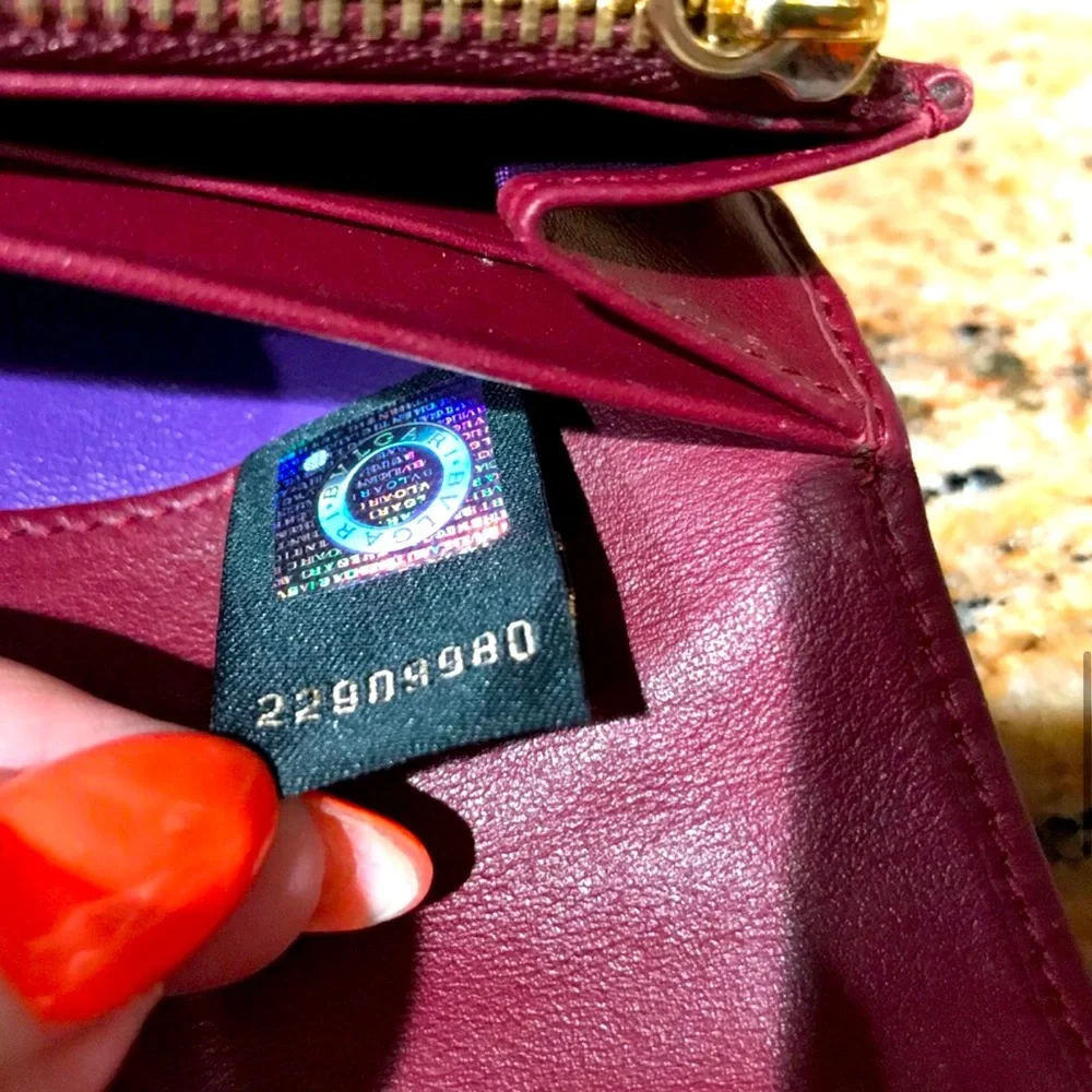 BVLGari Burgundy Large Wallet 🎀 Certificate of Authenticity 🎀 - Picture 2 of 9